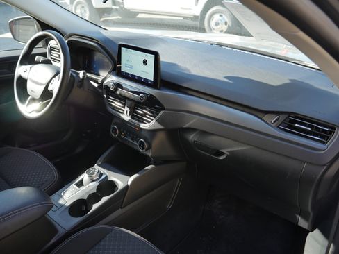 Certified 2025 Ford Escape Active image 26