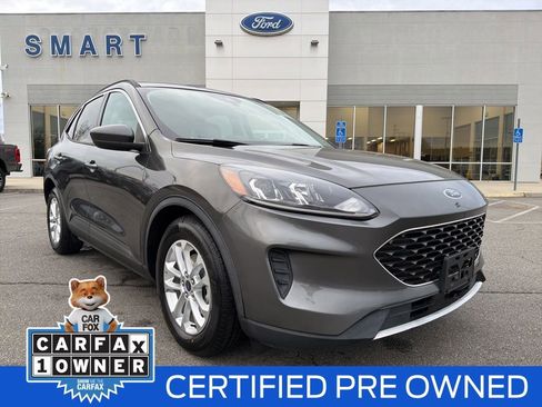 Certified 2020 Ford Escape SE image 1