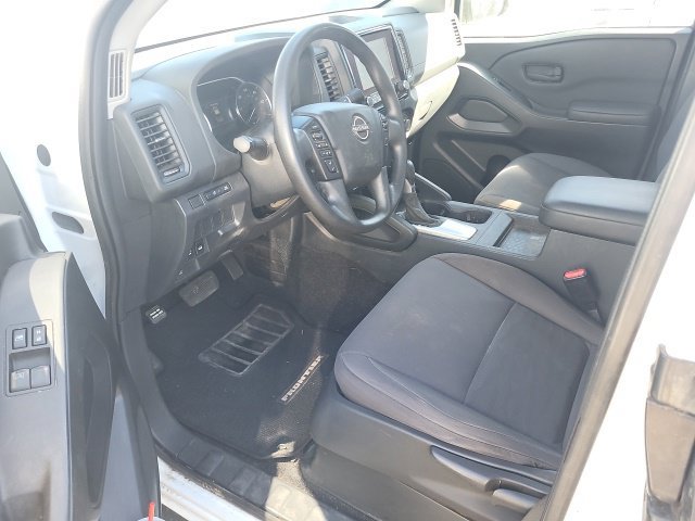 Used 2023 Nissan Frontier S AWD/4WD image 5