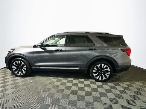 Used 2025 Ford Explorer Platinum w/ LUX Leather Package image 5