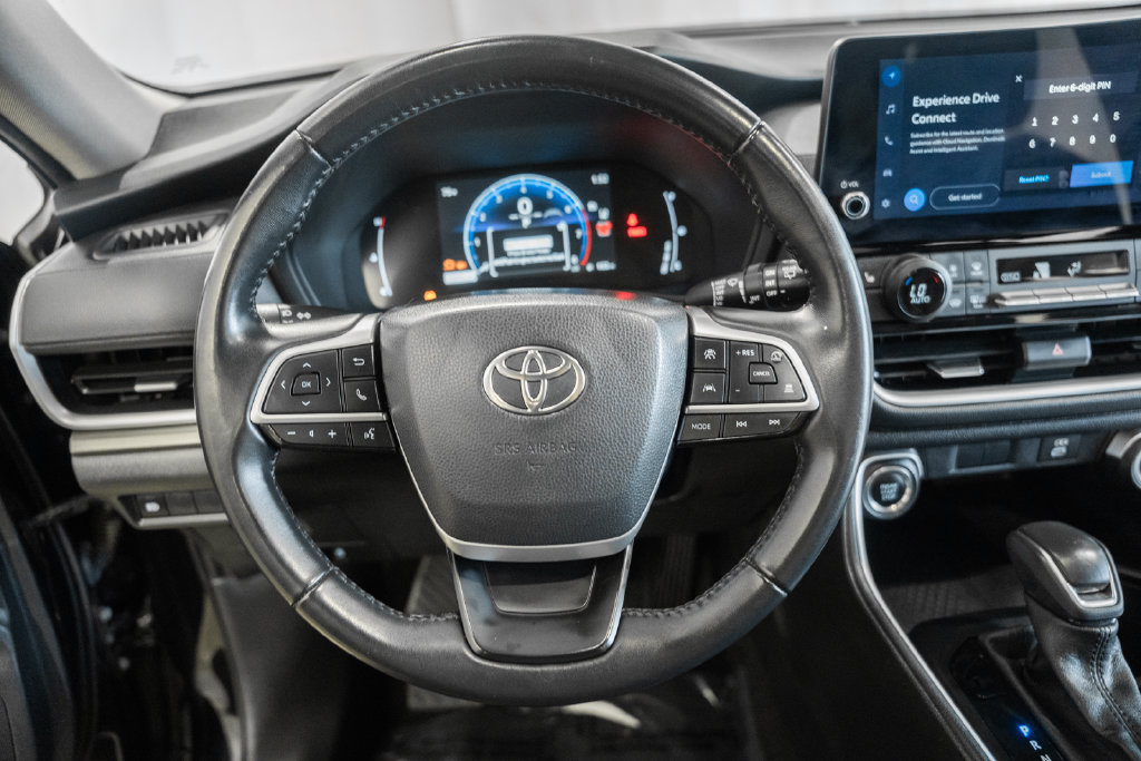 Used 2025 Toyota Grand Highlander AWD image 24