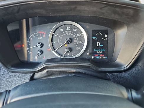 Used 2021 Toyota Corolla LE image 10