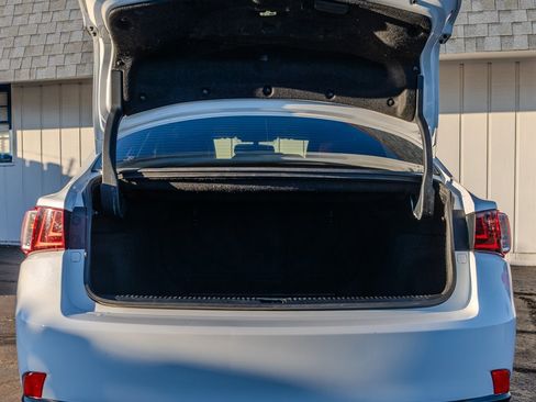 Used 2014 Lexus IS 350 F Sport w/ F Sport Package image 9