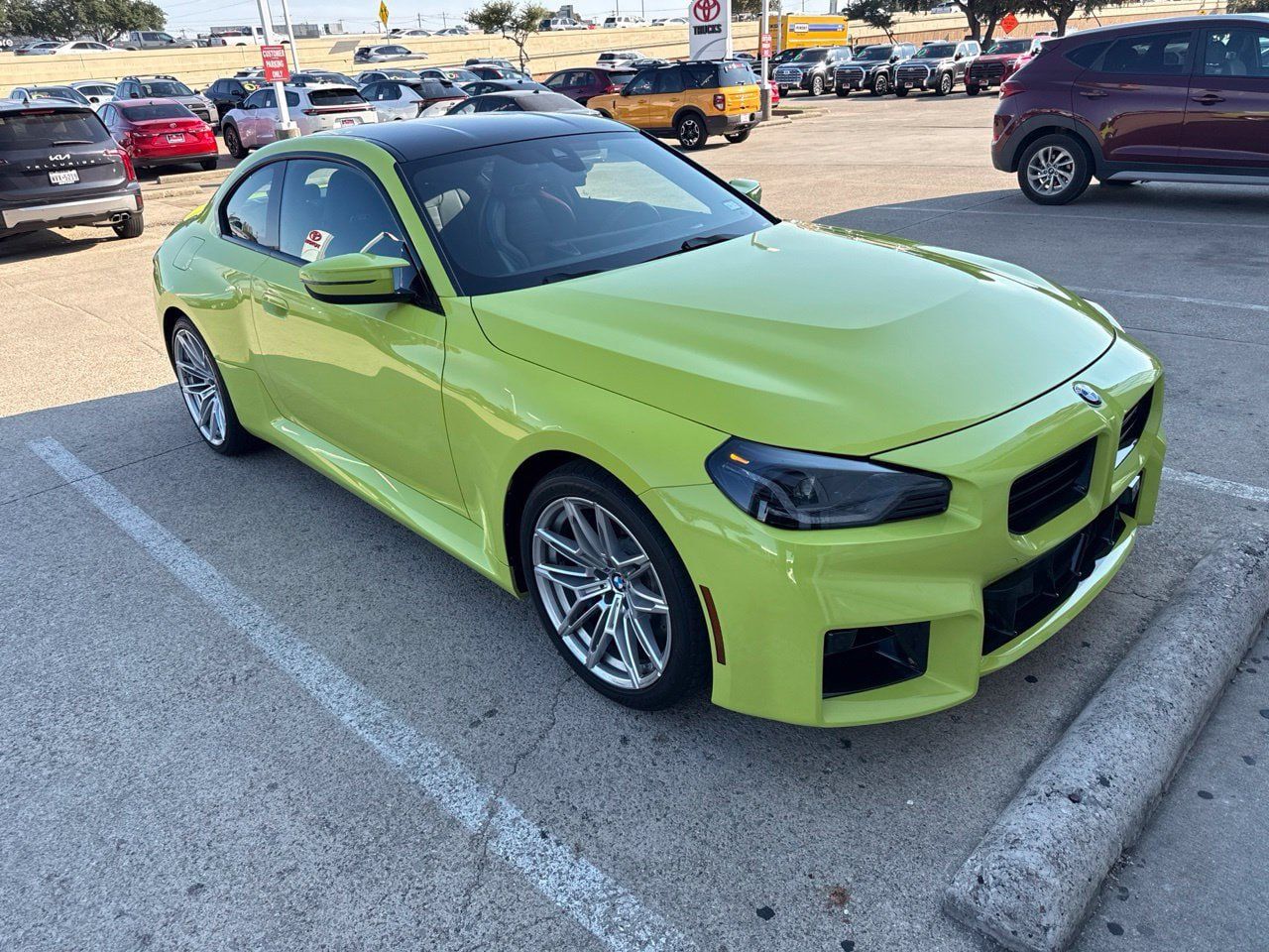 Used 2026 BMW M2 w/ Lighting Package RWD image 2