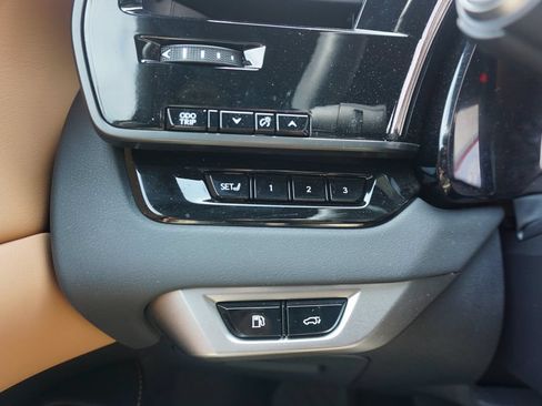 Used 2023 Lexus RX 350 Premium w/ Cold Area Package AWD/4WD image 5