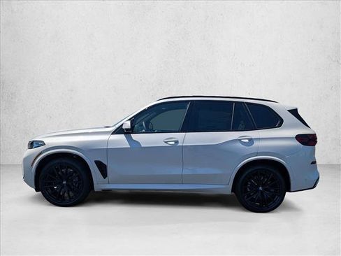 New 2026 BMW X5 xDrive40i w/ M Sport Package AWD/4WD image 7