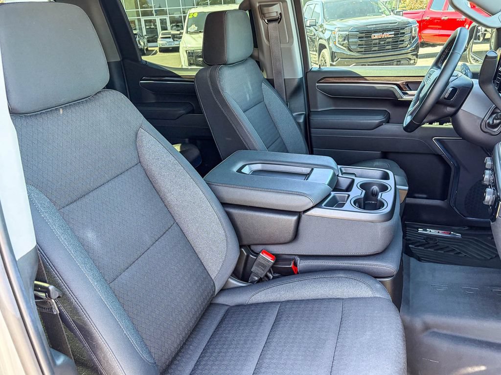 Used 2026 Chevrolet Silverado 1500 RST w/ Z71 Off-Road Package AWD/4WD image 36