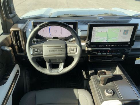 New 2025 GMC Hummer EV 3X AWD/4WD image 31
