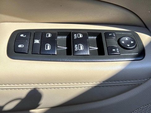 Used 2015 Jeep Grand Cherokee Limited AWD/4WD image 15