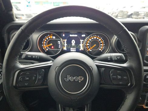 Used 2021 Jeep Wrangler Unlimited Sport image 33