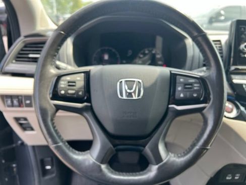 Used 2025 Honda Odyssey Elite image 13