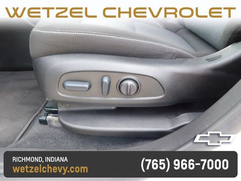 Used 2025 Chevrolet Blazer LT AWD/4WD image 13