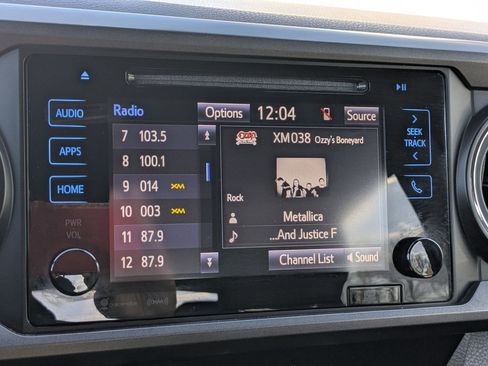 Used 2019 Toyota Tacoma TRD Off-Road image 23