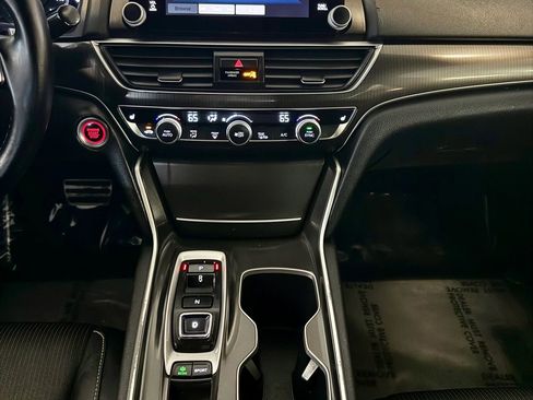 Used 2018 Honda Accord Sport image 13