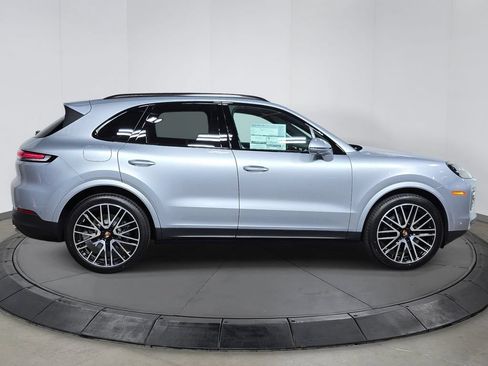 New 2026 Porsche Cayenne AWD/4WD image 8