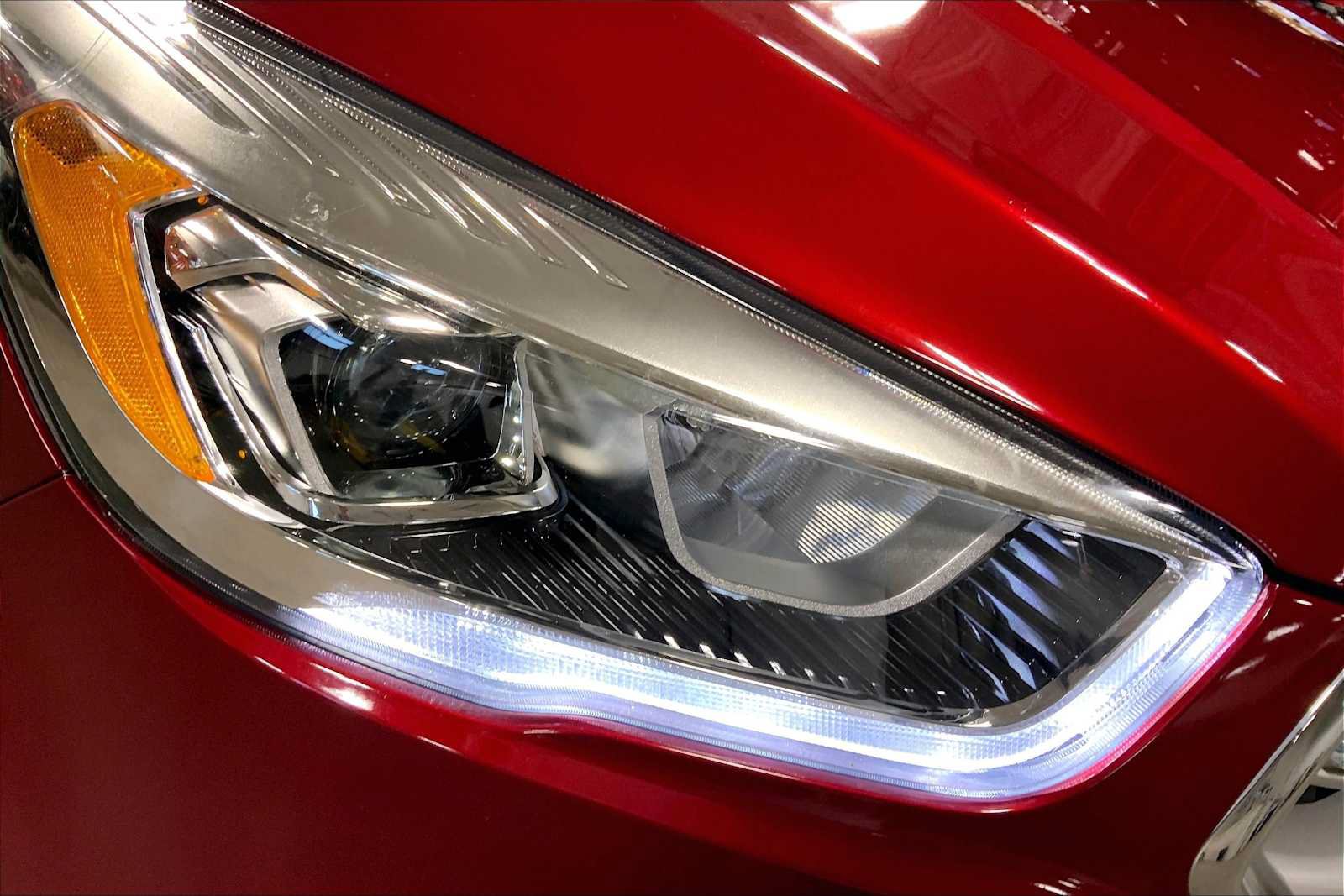 Used 2019 Ford Escape SEL AWD/4WD image 27