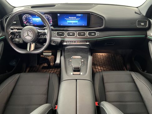 Certified 2025 Mercedes-Benz GLS 580 4MATIC image 22