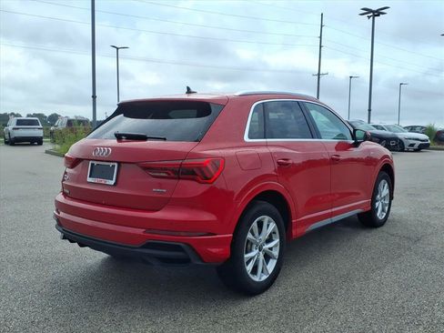 Used 2025 Audi Q3 2.0T Premium AWD/4WD image 3