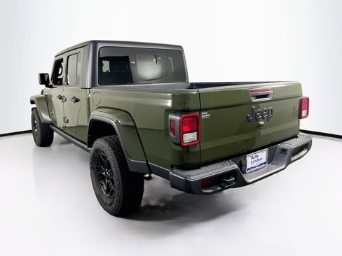 Used 2022 Jeep Gladiator Willys image 7