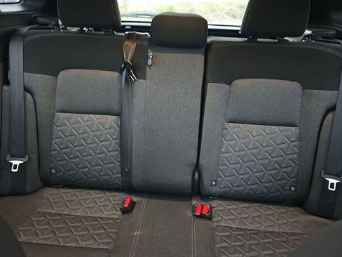 Used 2025 Nissan Kicks SV w/ SV Premium Package image 13