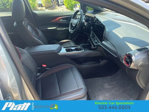 Used 2024 Chevrolet Equinox EV RS FWD image 54