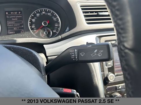 Used 2013 Volkswagen Passat 2.5 SE FWD image 24