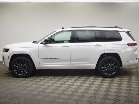 New 2026 Jeep Grand Cherokee L Limited AWD/4WD image 15