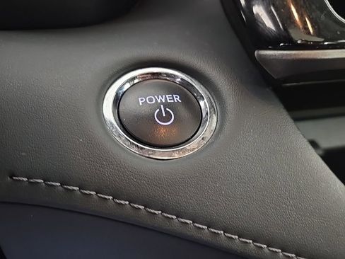 Used 2023 Toyota Highlander XLE image 34