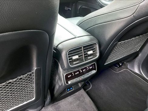 Used 2024 Mercedes-Benz GLS 450 4MATIC image 33