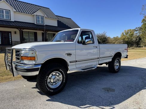Used 1997 Ford F250 4x4 Regular Cab Heavy Duty image 3