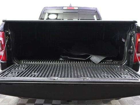 Used 2020 RAM 1500 Laramie AWD/4WD image 19