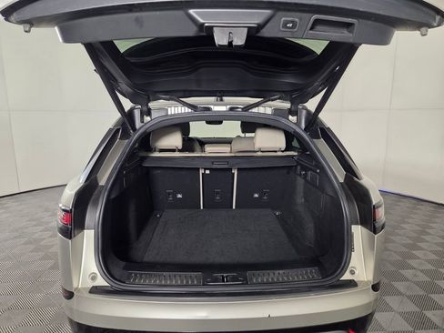 Used 2018 Land Rover Range Rover Velar R-Dynamic SE image 27