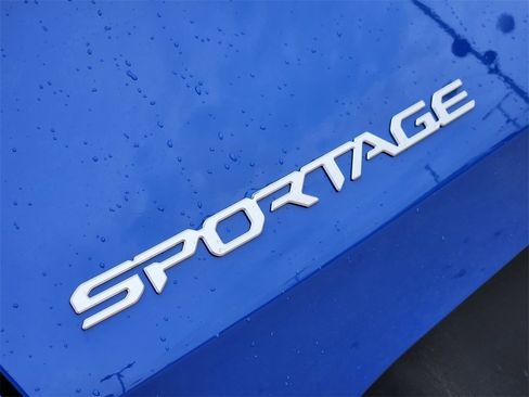 New 2026 Kia Sportage EX w/ EX Panorama Roof Package image 8