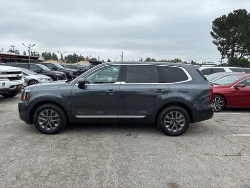 Used 2024 Kia Telluride LX FWD image 4