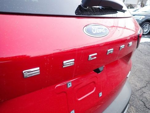 Certified 2024 Ford Escape Platinum w/ Premium Technology Package image 6