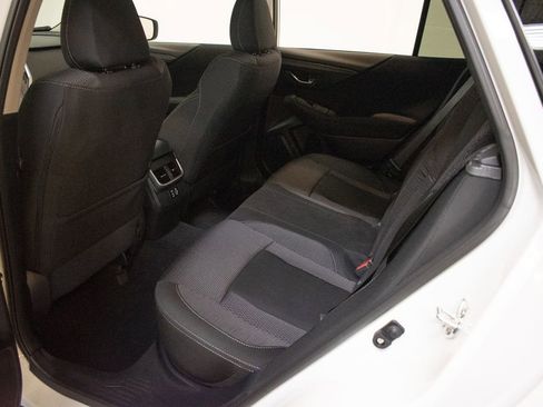 Used 2025 Subaru Outback Premium w/ Popular Package #1A AWD/4WD image 22