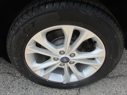 Used 2018 Ford Escape SE AWD/4WD image 12