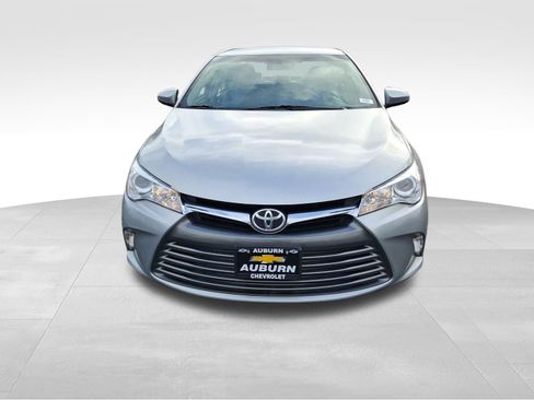 Used 2017 Toyota Camry LE image 9