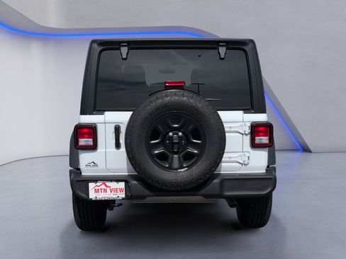 Used 2025 Jeep Wrangler Unlimited Sport AWD/4WD image 6
