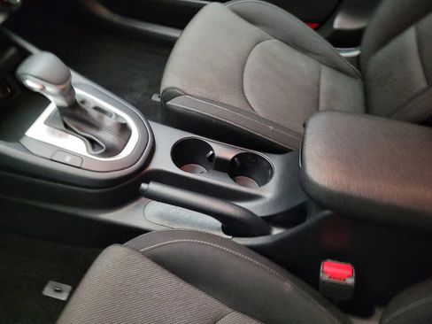Used 2024 Kia Forte LXS FWD image 26