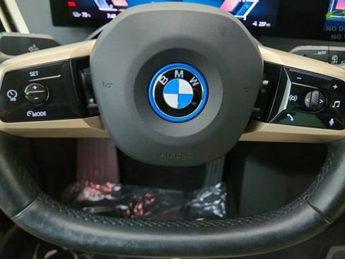 Used 2024 BMW iX xDrive50 w/ Sport Package AWD/4WD image 43