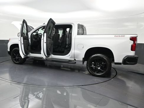 Used 2025 Chevrolet Silverado 1500 LT Trail Boss w/ LT Trail Boss Premium Package AWD/4WD image 34