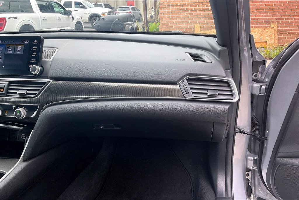 Used 2021 Honda Accord Sport image 15