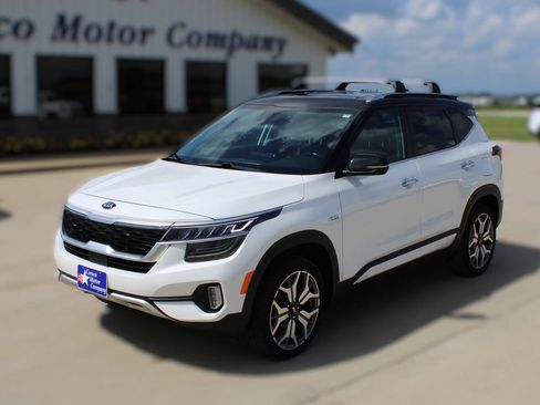 Used 2021 Kia Seltos SX w/ SX Sunroof Package AWD/4WD image 1