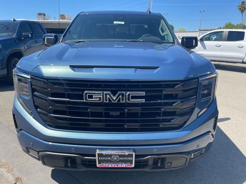 New 2026 GMC Sierra 1500 Elevation w/ Elevation Premium Package AWD/4WD image 2