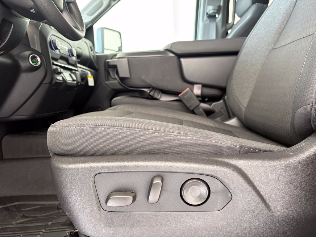 New 2026 Chevrolet Silverado 2500 Custom w/ Custom Value Package AWD/4WD image 26