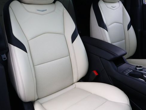 Certified 2023 Cadillac XT4 Sport FWD image 23