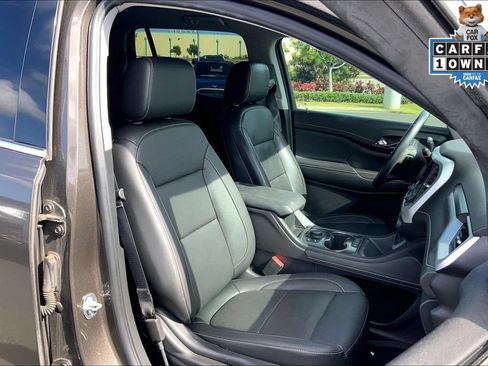 Used 2020 GMC Acadia SLT FWD image 7