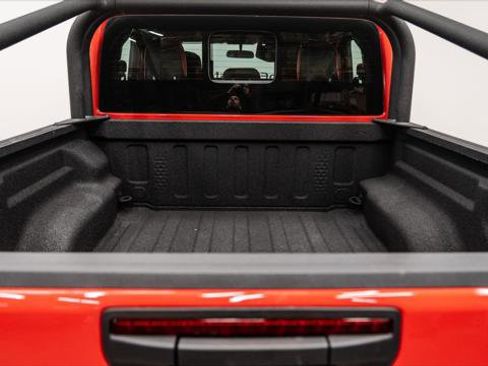 Used 2026 Jeep Gladiator Sport image 8