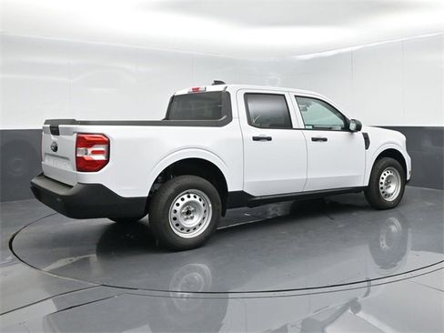 New 2026 Ford Maverick XL image 8